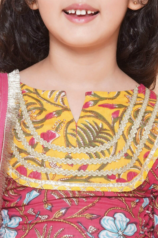 Floral Printed Lehenga & Blouse set With Dupatta - Image 5
